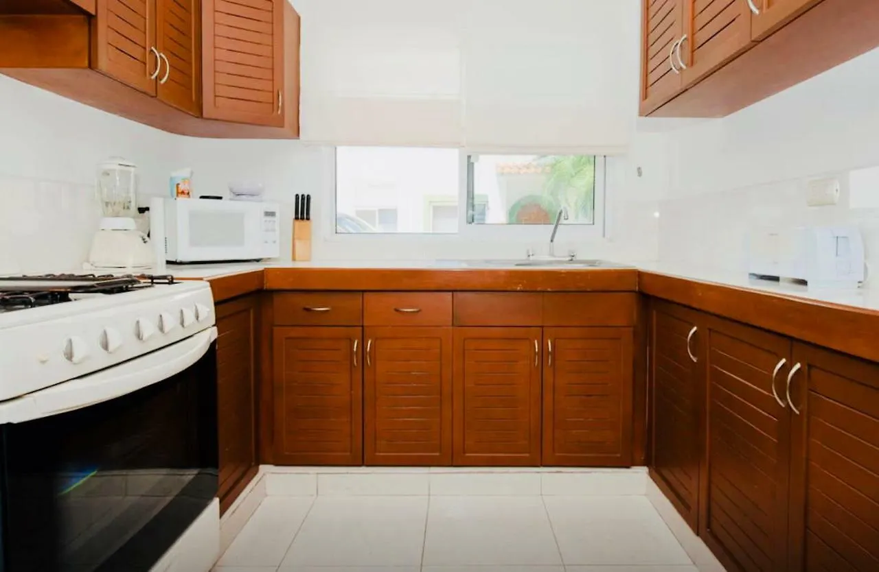 Gorgeous 11 People Comfort Villa With Pool Playacar Phase 2 Плая-дель-Кармен